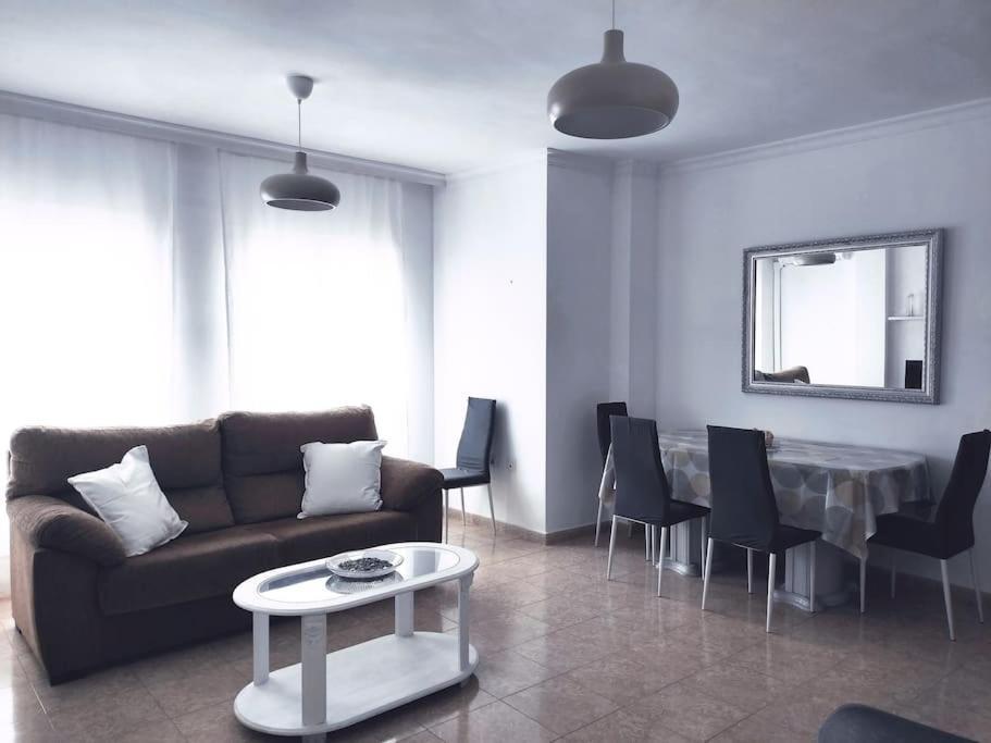 Apartamento Las Brisas 린콘데라빅토리아 외부 사진